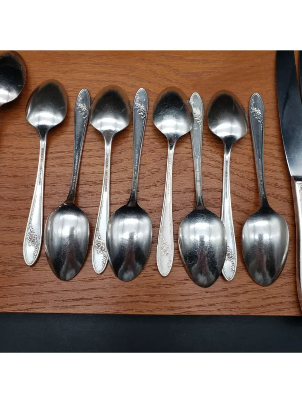 Tudor Plate Queen Bess II Flatware Set Service for 8 Oneida Silverplate